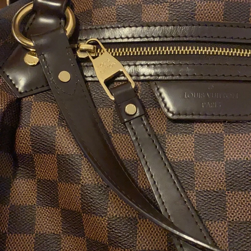 Louis Vuitton Brown Checkered Shoulder Bag - Picture 7 of 16